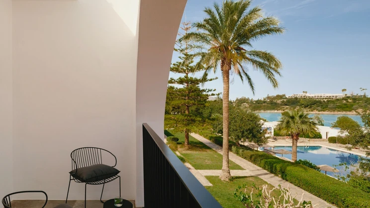 Minos Beach Art Hotel